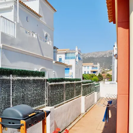 Semesterbostad Casa Adosada Cerca Del Centro De Calpe